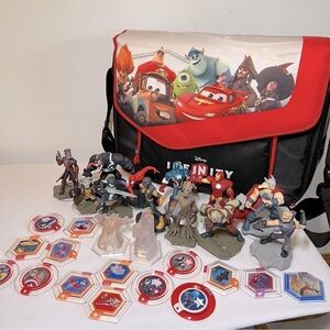 Disney Infinity 2.0 Figures with Bag. 14 characters. 15 discs. Collection